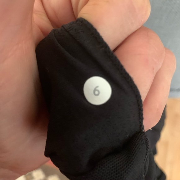 Lululemon Black workout tank - Picture 5 of 6